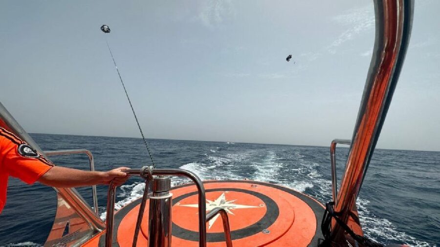 Benalmádena: Deluxe Parasailing Flight from Benalmadena Port - The Safety Briefing Comes First