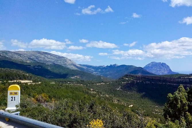 Benidorm Bike Tour with Hotel Pick up - The first downhill section to Penàguila