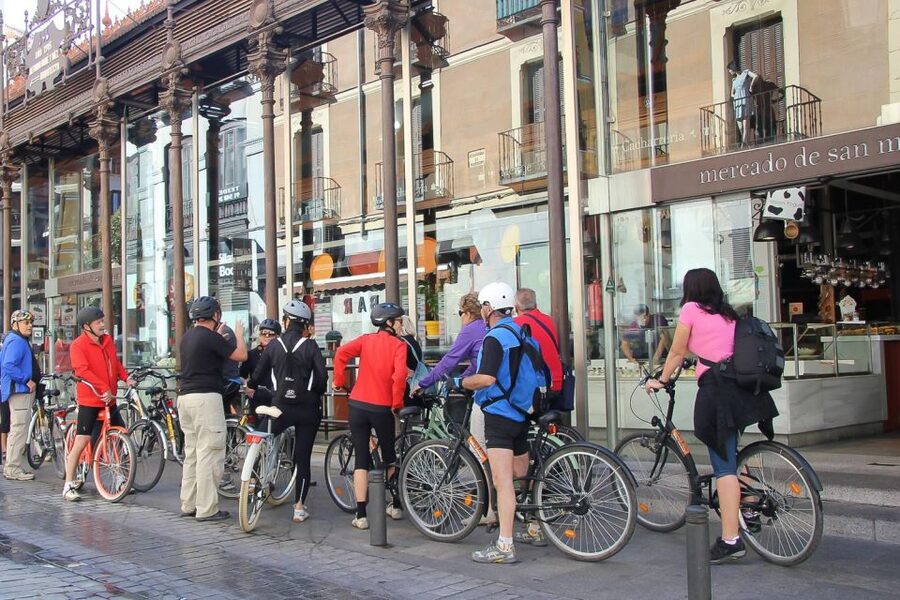 Best of Madrid: 3-Hour Guided Bike Tour in Small Groups - The La Latina break adds food and neighborhood life