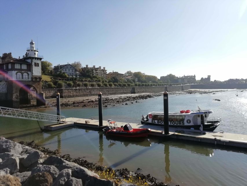Bilbao: Bilbao Estuary and Abra Bay Boat Tour - Following the Nervión past central Bilbao