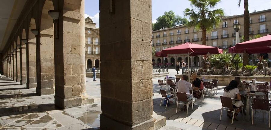 Bilbao old town walking tour - Plaza Nueva, Unamuno Plaza, and the heart of Casco Viejo
