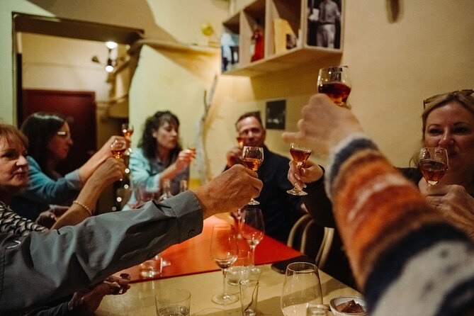 Bohemian Barcelona Neighborhood Evening Tapas & Wine Tour - Why El Born makes a good setting for a food tour