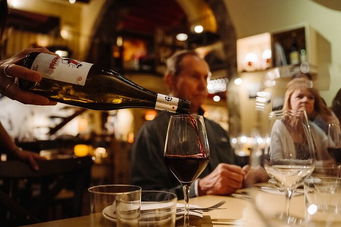 Bohemian Barcelona Neighborhood Evening Tapas & Wine Tour - How the guides shape the experience