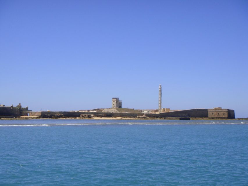 Cádiz: Bay of Cádiz Catamaran Tour with Host - The Onboard Atmosphere and Bar