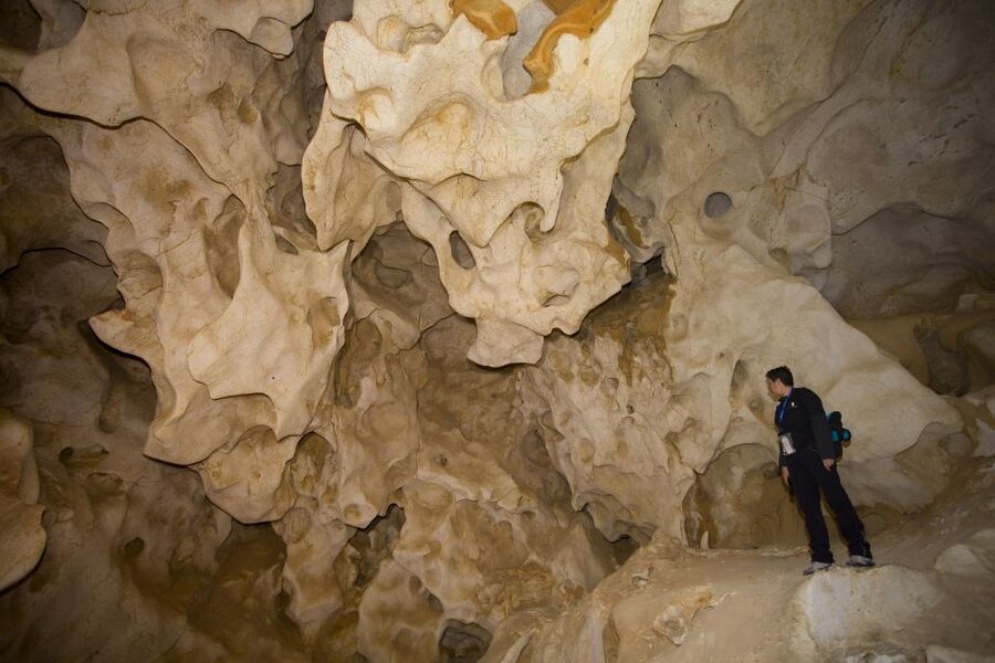 Calasparra: Cueva del Puerto Entry Ticket with Guided Tour - Meeting the guide at the cave entrance