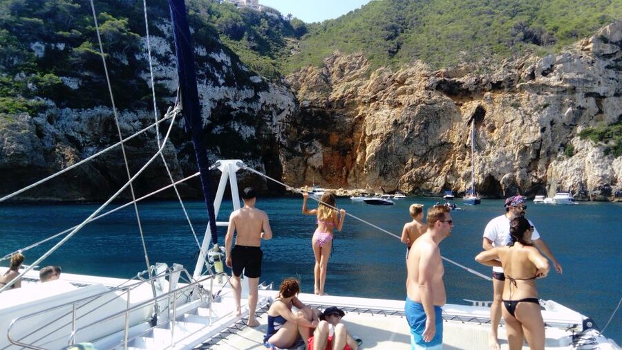 Calpe: Sailing Catamaran with Lunch - Who will enjoy this Calpe boat trip?