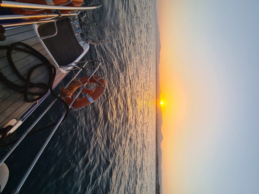 Cambrils: Costa Dorada Sunset Catamaran Cruise with Drinks - The first stretch along Costa Dorada