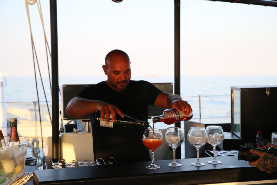Cambrils: Sunset Catamaran Cruise with Drinks - What the $41 price gets you