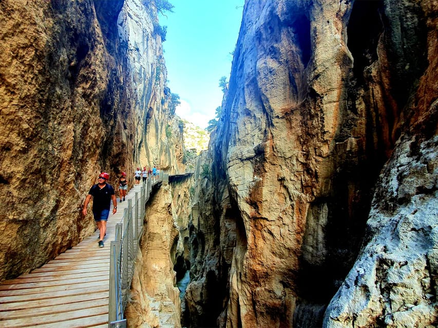 Caminito del Rey: Tour with Official Guide and Drink - Is this guided Caminito tour worth booking?