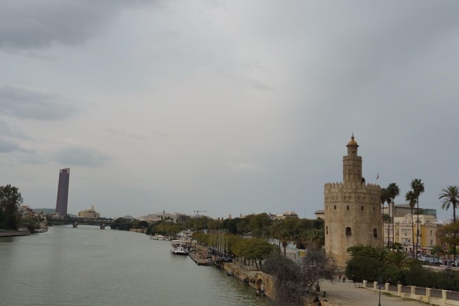 City Sightseeing Seville Hop-On Hop-Off Bus Tour - Plaza del Duque and Plaza de Armas