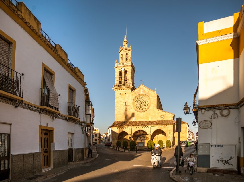 Córdoba: City Sightseeing Hop-On Hop-Off Bus Tour - The 6pm Judería walking tour