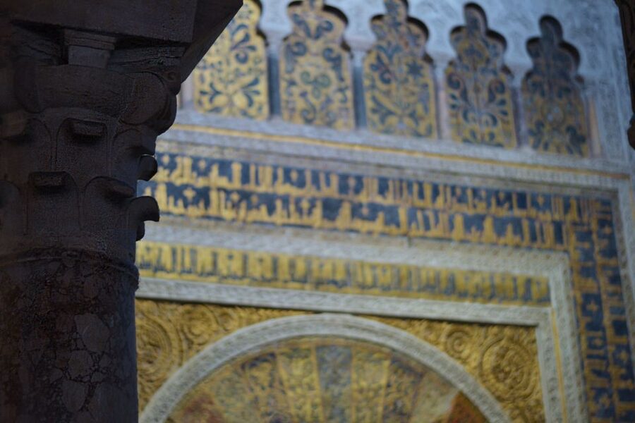 Córdoba: Mosque-Cathedral and Alcazar Tour - Key points at a glance