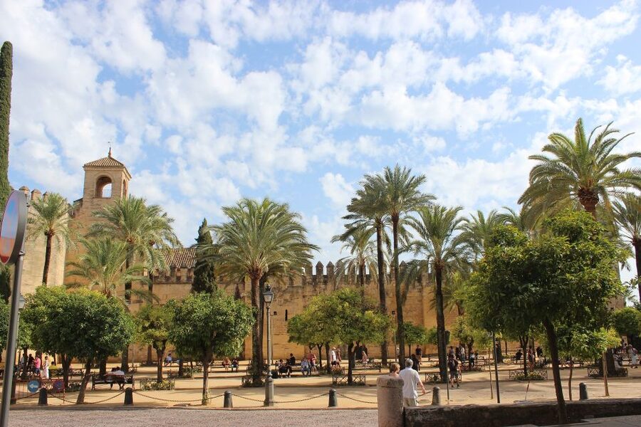 Córdoba: Mosque-Cathedral and Alcazar Tour - What remains open at the Alcázar
