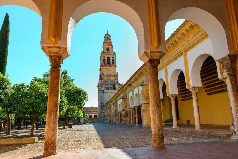 Cordoba Mosque-Cathedral: Skip-the-Line Guided Tour - The double arches and the building’s visual rhythm