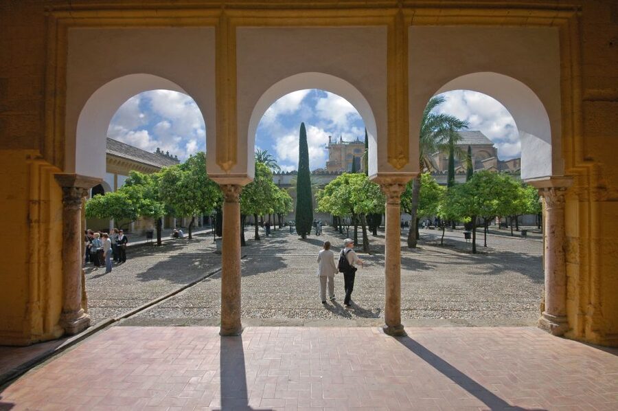 Cordoba Mosque & Jewish Quarter Tour with Tickets - Key points at a glance