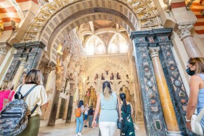 Skip-the-Ticket-Line Mosque-Cathedral Guided Tour
