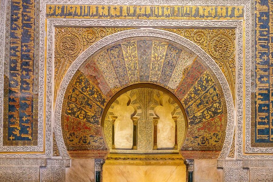 Córdoba: Skip-the-Ticket-Line Mosque-Cathedral Guided Tour - Inside the Prayer Hall