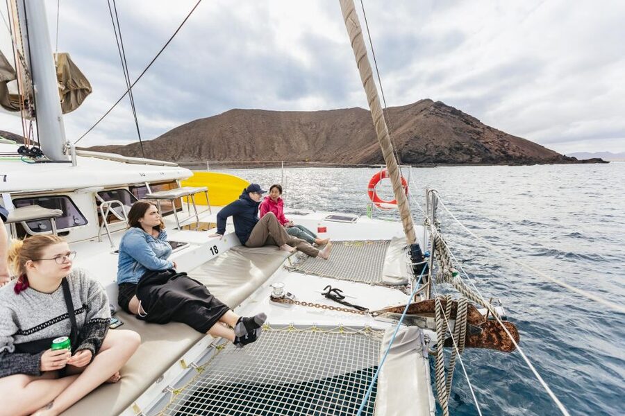 Corralejo: Lobos Island Catamaran Tour with Drinks & Snorkel - Practical tips for a smoother four hours