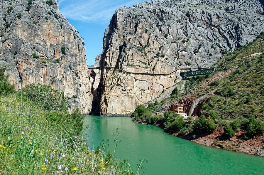 Costa del Sol: Caminito del Rey Guided Trip - The Ardales stop and the coach schedule
