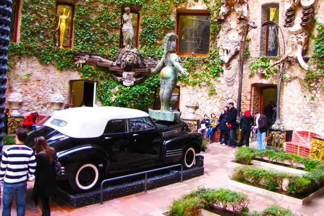 Dali Museum & Cadaques Small Group Tour with Hotel pick-up - The guide can shape the whole day