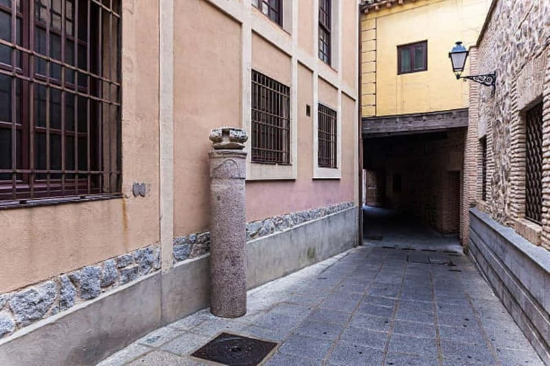 English Tour “TOLEDO ALL IN ONE” - The Jewish Quarter, Santo Tomé, and Toledo’s mixed past