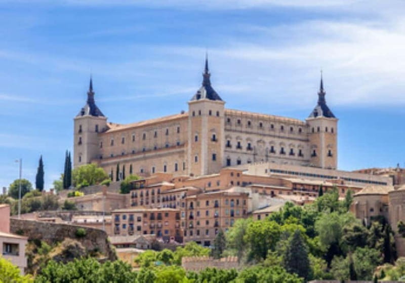 English Tour “TOLEDO ALL IN ONE” - The Alcázar and the story of imperial Toledo
