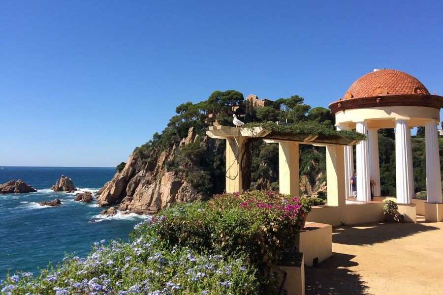 From Barcelona: Costa Brava Day Tour with Lunch - Blanes Botanical Garden above the sea