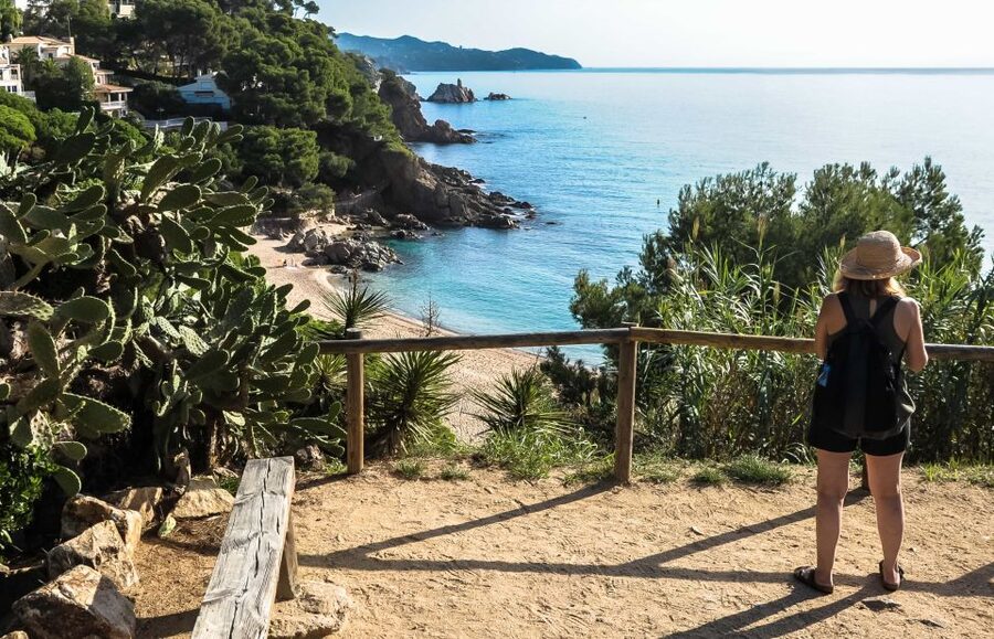 From Barcelona: Costa Brava Day Tour with Lunch - A quiet cove for swimming and relaxing