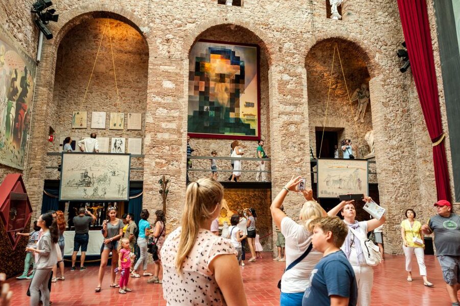From Barcelona: Girona Guided Tour & Dalí Museum in Figueres - The journey from Barcelona Nord