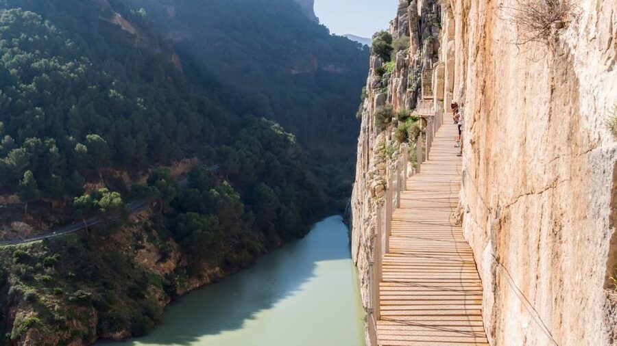 From Fuengirola: Caminito del Rey Guided Day Trip - Starting at the northern entrance