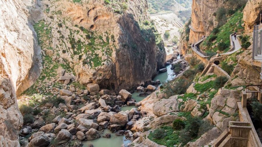 From Fuengirola: Caminito del Rey Guided Day Trip - The transparent viewpoint and the suspension bridge