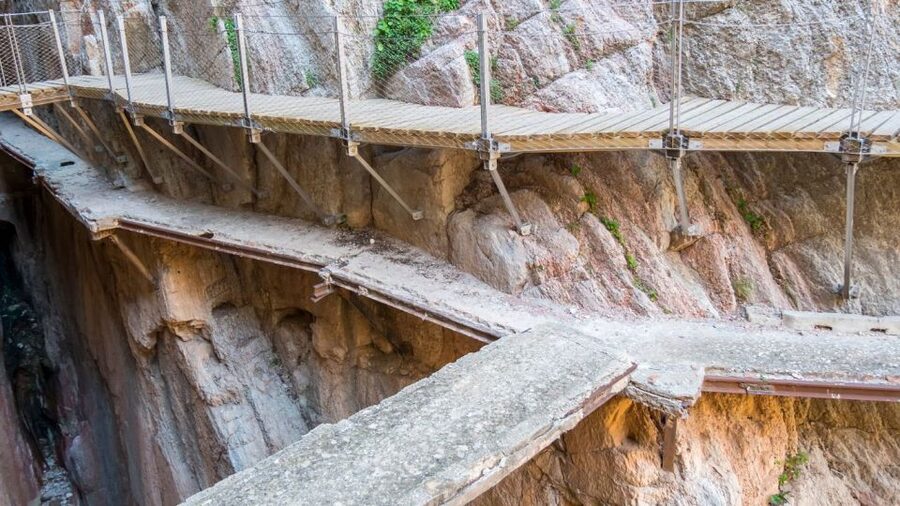 From Fuengirola: Caminito del Rey Guided Day Trip - From Fuengirola to Ardales by coach