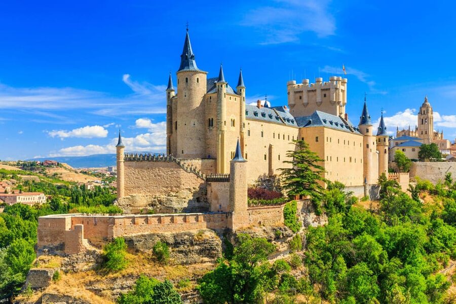 From Madrid: Guided Day Trip to Segovia and Toledo - Key points to know before booking