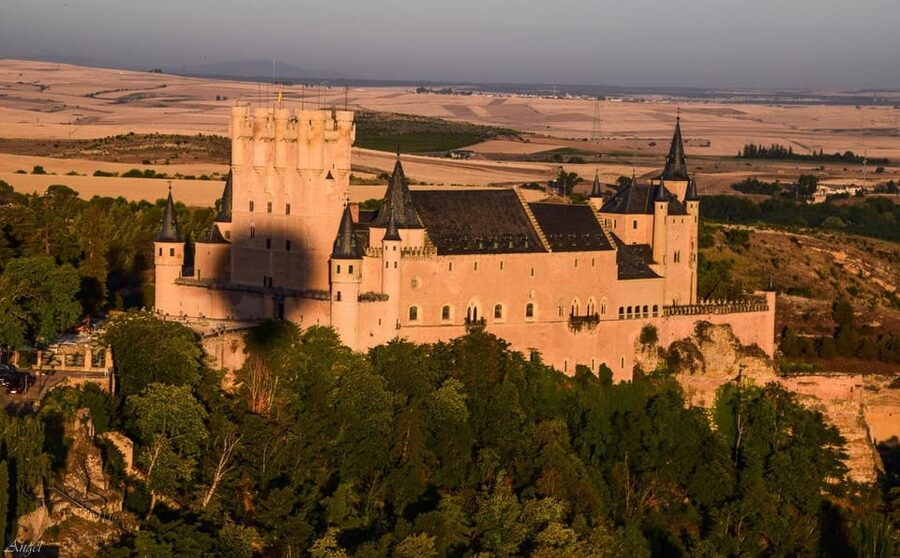 From Madrid: Hot Air Balloon over Segovia with Transfer - The 70-minute ride from Madrid