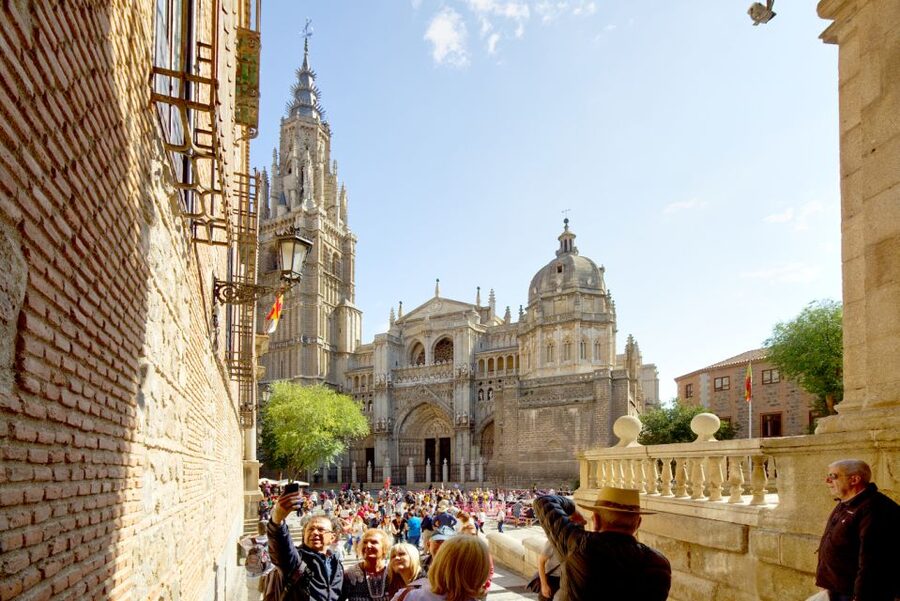 From Madrid: Old Town Toledo Tour with Optional Activities - The Old Town walk and its bilingual format