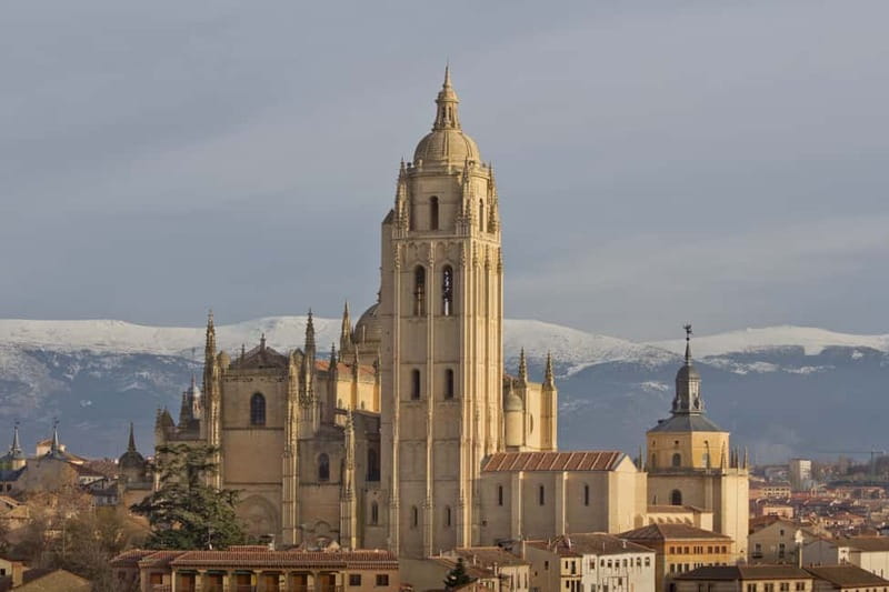From Madrid: Segovia Guided Afternoon Tour - Plaza Mayor and the Cathedral exterior