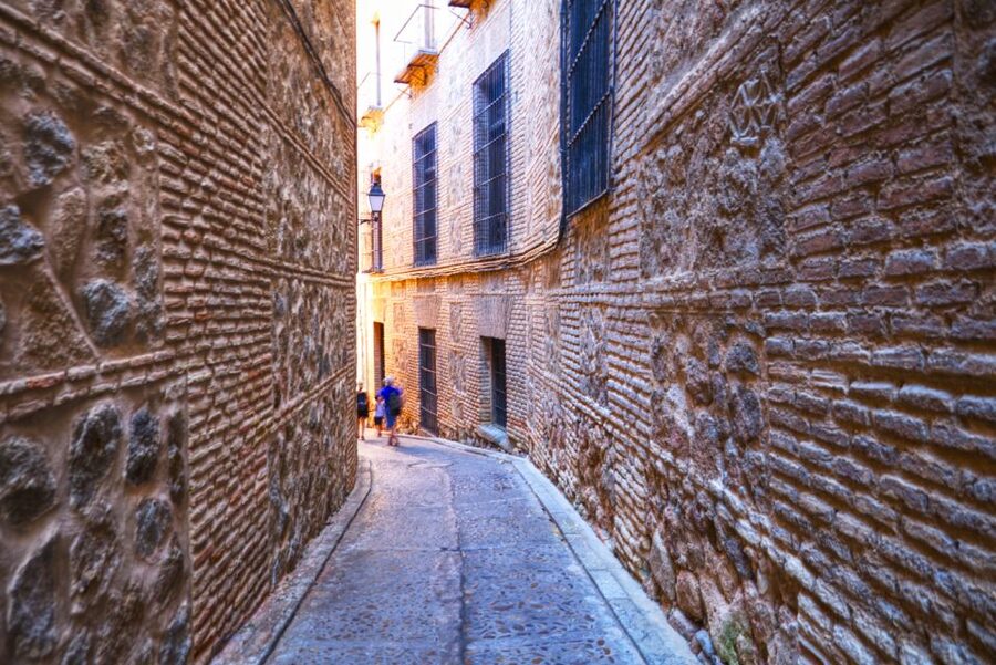 From Madrid: Toledo and Segovia Guided Day Trip - The return to Madrid before Segovia