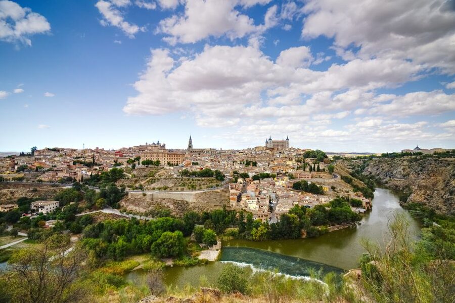 From Madrid: Toledo and Segovia Guided Day Trip - The Damasquinados Suarez stop
