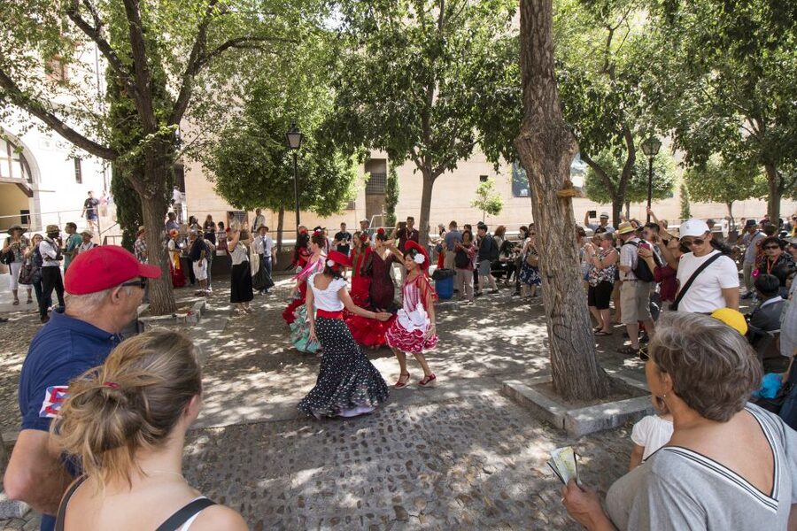 From Madrid: Toledo Full-Day Trip with Optional Cathedral - Small Details That Make the Day Easier