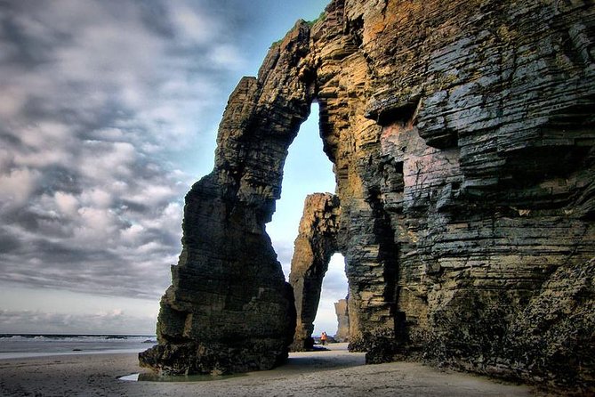 From Santiago: Lugo & Cathedrals Beach Guided Excursion - Lugo and the Roman wall