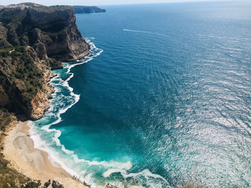 From Valencia: Cala del Moraig Hiking & Beach Trip - The guide and the feel of the day