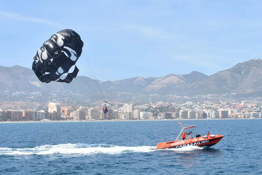 Fuengirola: Deluxe Parasailing Flight from Fuengirola Port - Photos, videos, and the real cost
