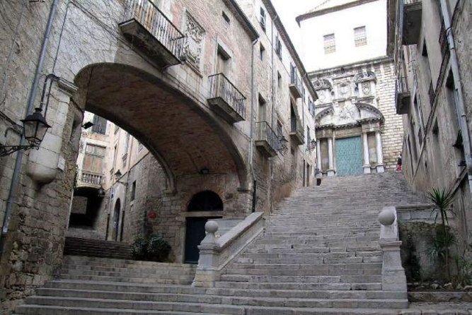 Game Of Thrones Walking Tour in Girona - Why Girona works so well as Braavos