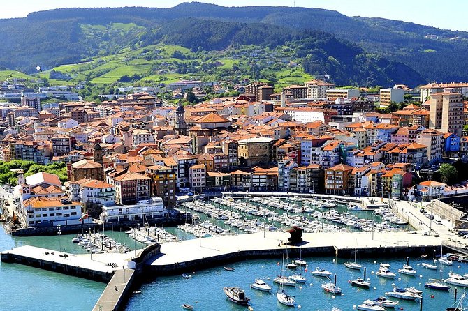 Gaztelugatxe Access, Bermeo & Gernika guided tour from Bilbao - Who will get the most from this tour?