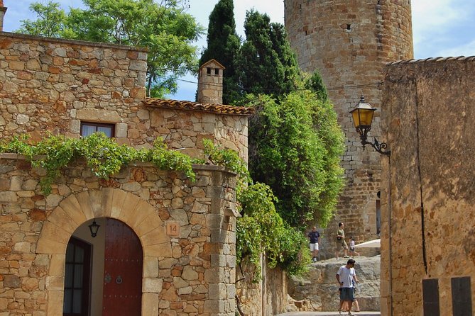 Girona & Costa Brava Small-Group Tour with Pickup from Barcelona - The small van, pickup, and long day