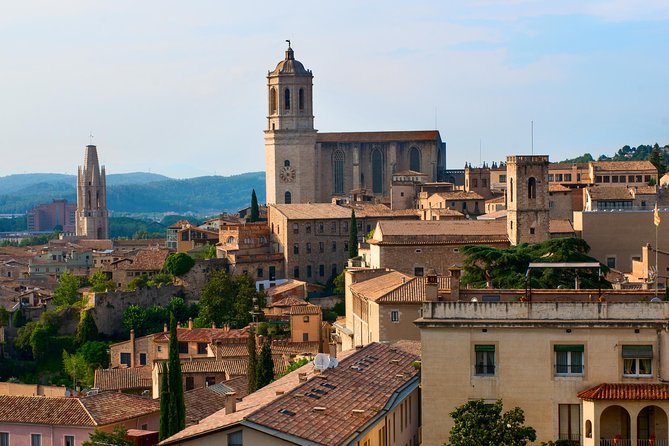 Girona Full Day Tour from Barcelona - How the guides affect the day