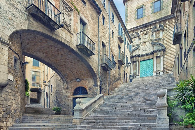 Girona Full Day Tour from Barcelona - City walls and the first look at Girona