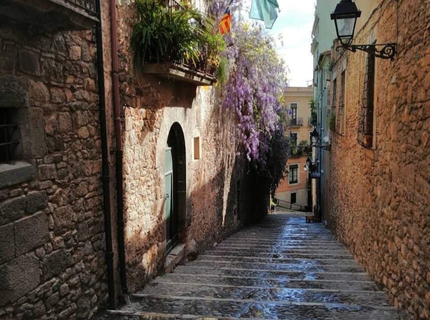 Girona: Game of Thrones Small Group Tour - Sant Feliu and the final old-town views