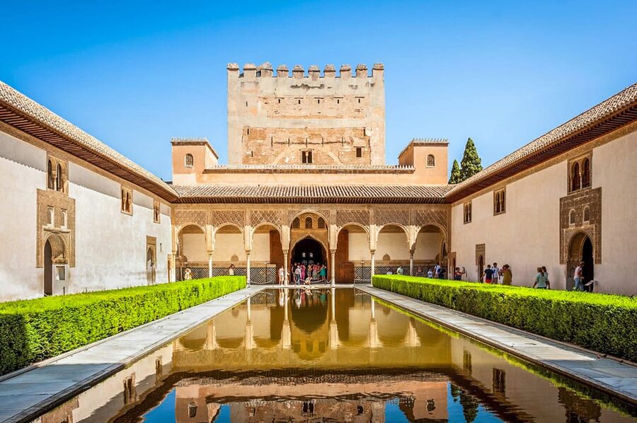 Granada: Alhambra and Nasrid Palaces Entry Ticket - Why the Alhambra deserves a full afternoon