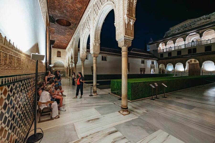 Granada: Alhambra and Nasrid Palaces Guided Tour at Night - FAQ